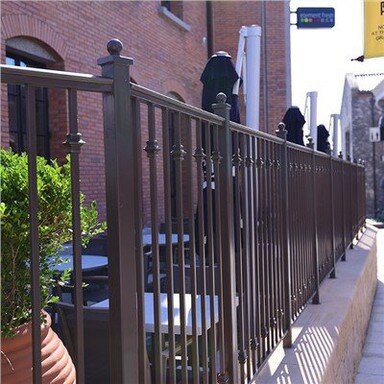 מעקה גן מפלדה מגולוונת